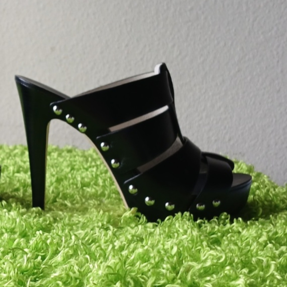 Michael Kors Black Gladiator  Studded Heels Size 5M - Picture 2 of 8